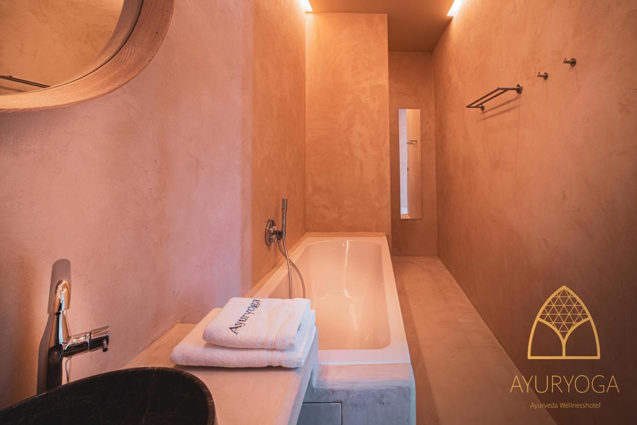 Ayuryoga Wellnesshotel Petegem Экстерьер фото